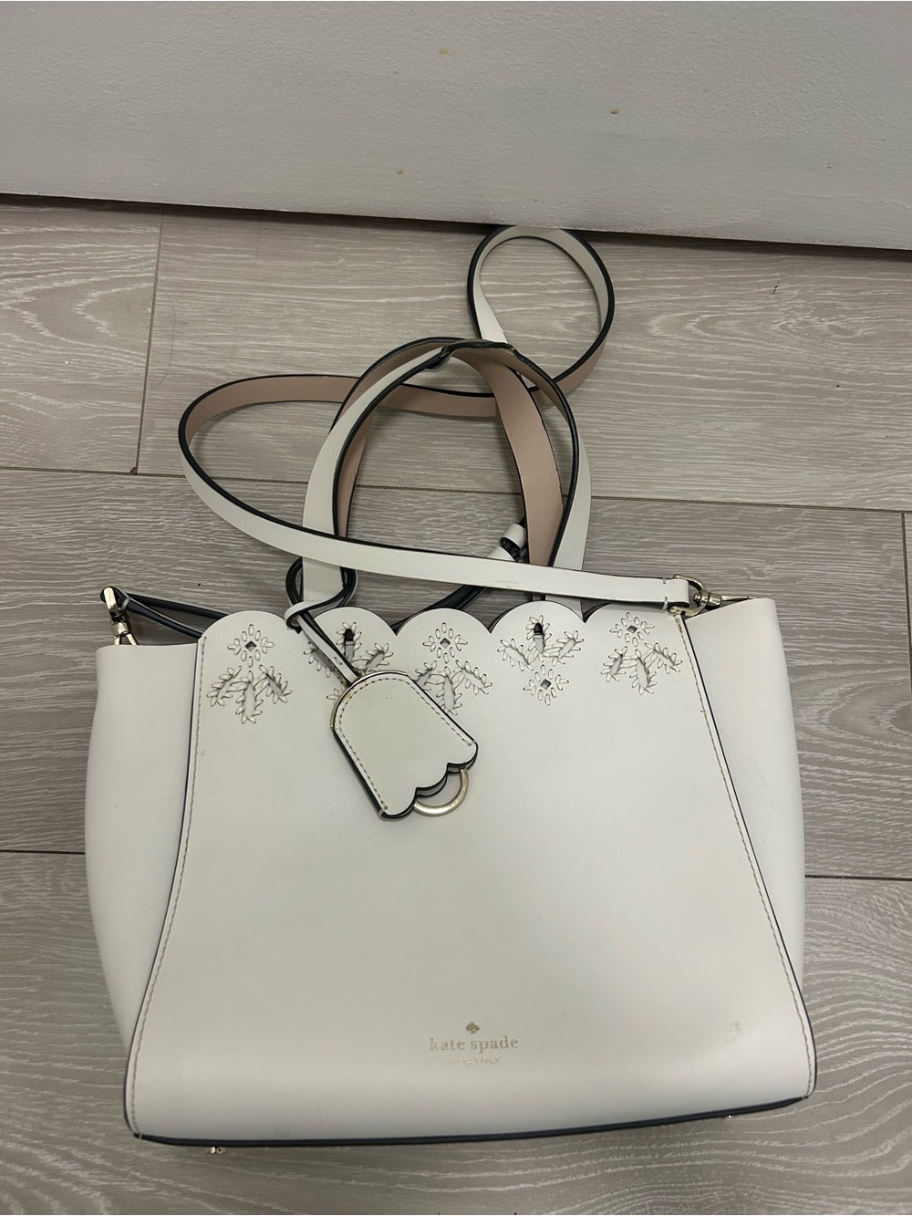 Kate Spade Magnolia Street Eyelet Mini Mina Satche - Picture 2 of 7